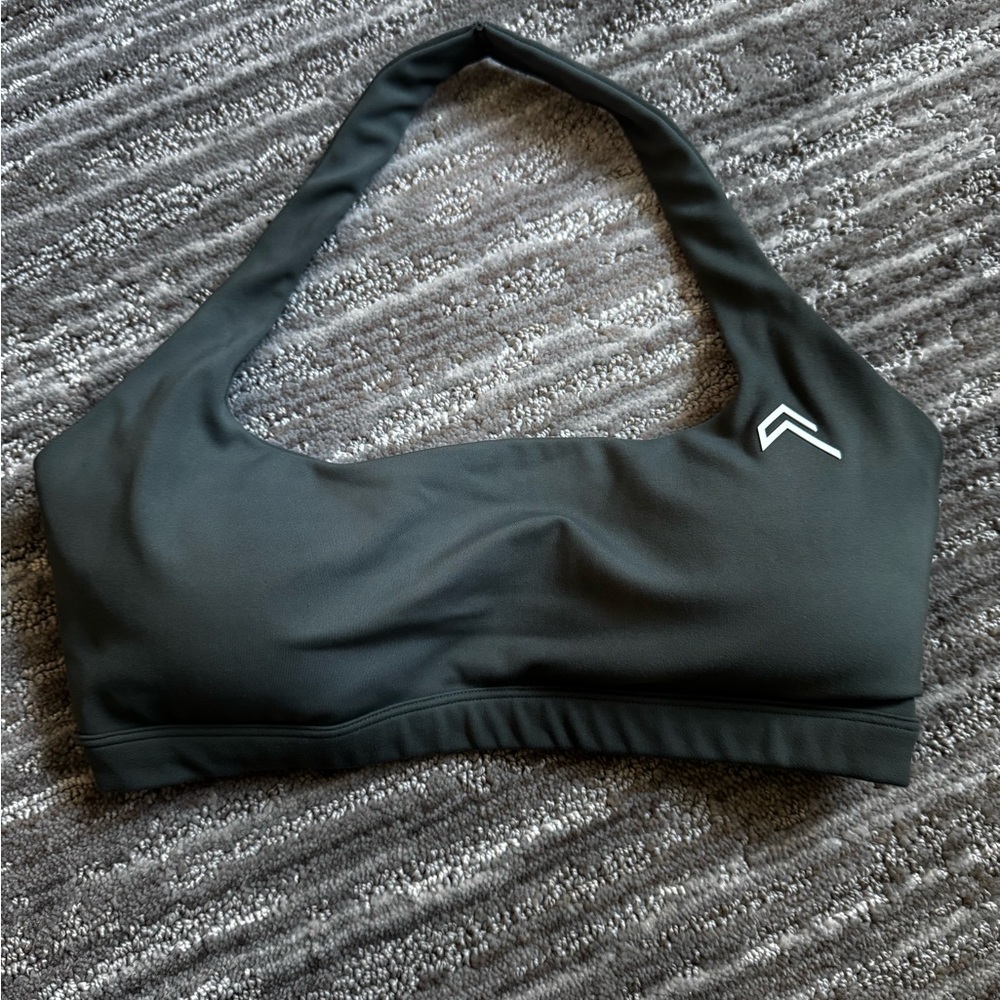 ONER ACTIVE EASYLIFT™ HALTER BRALETTE WITH WHITE LOGO